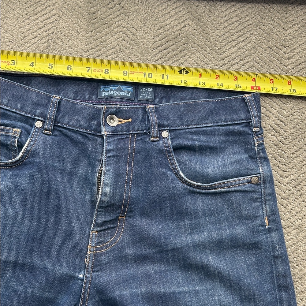 Patagonia Worn Wear Straight Fit Men's Jeans Dark Wash Size 32 X 30 - Picture 9 of 12